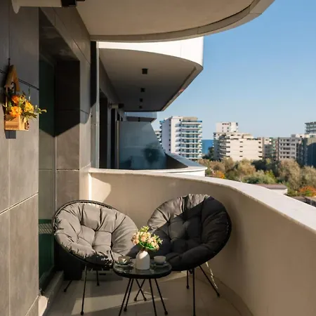 Star Odyssey Free Parking-pool-spa-playground * Navodari