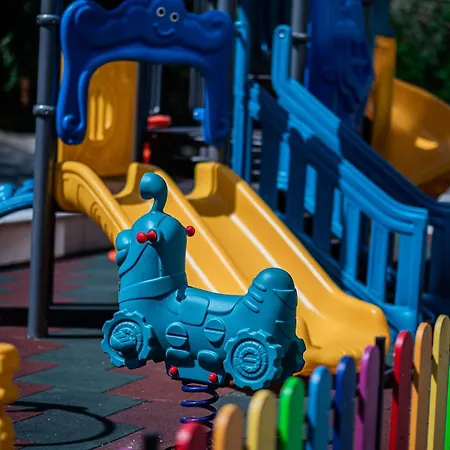 Star Odyssey Free Parking-pool-spa-playground Daire